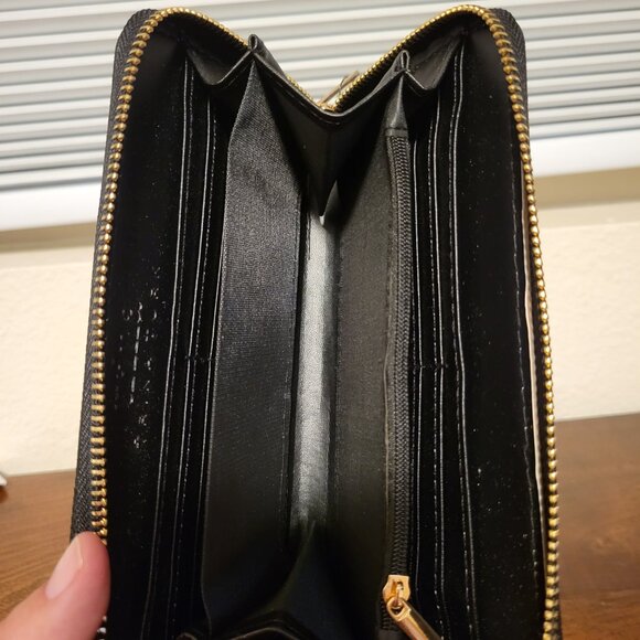 NWT Trina Turk 3/4 Flap Envelope Clutch w/ inside zipper- Black - Picture 7 of 9